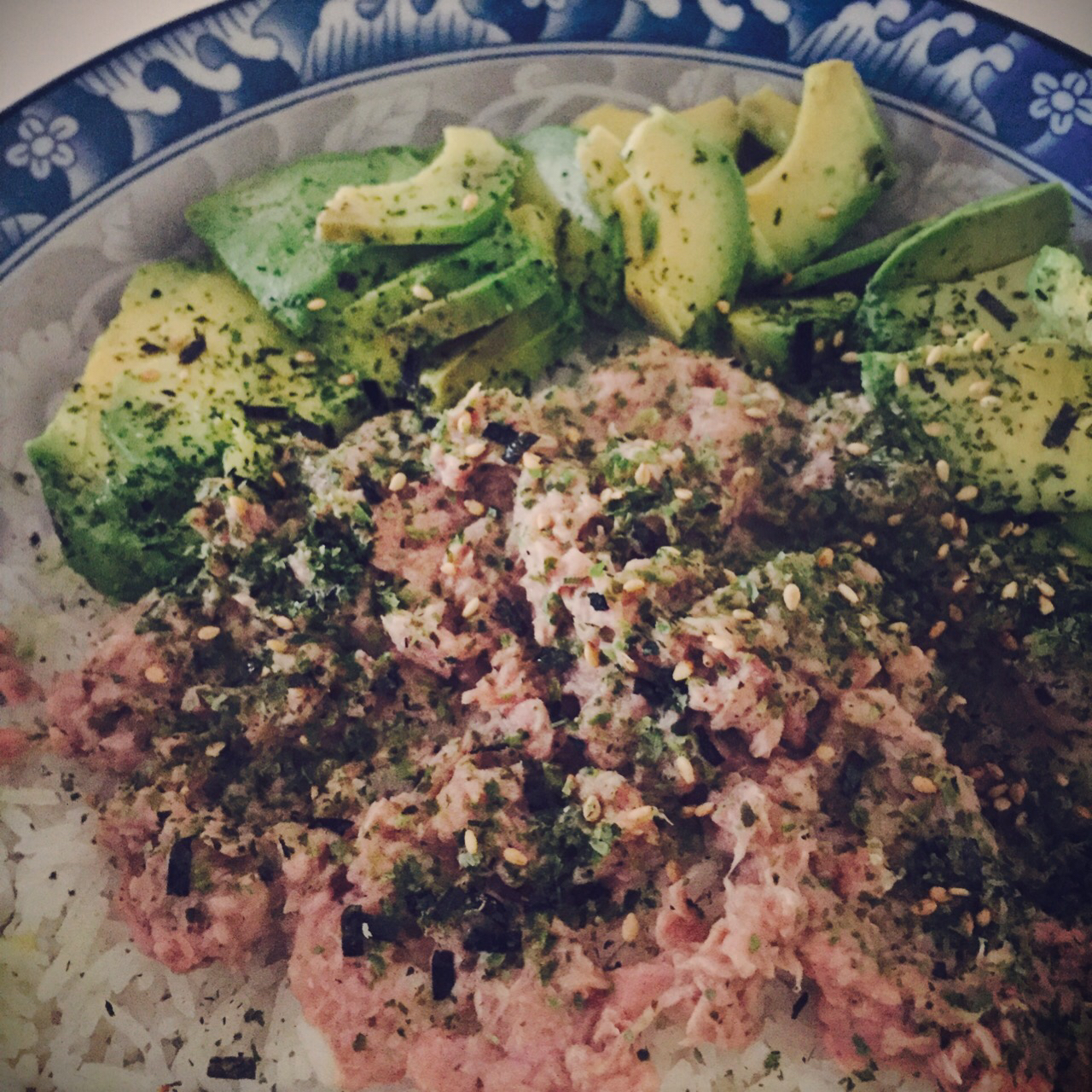 牛油果金枪鱼拌饭