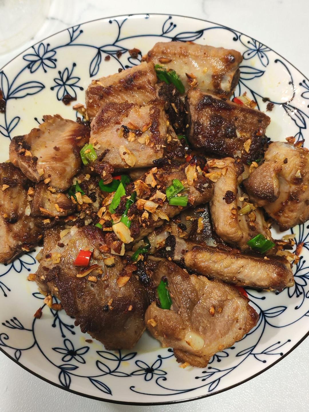 蒜香排骨的正确做法