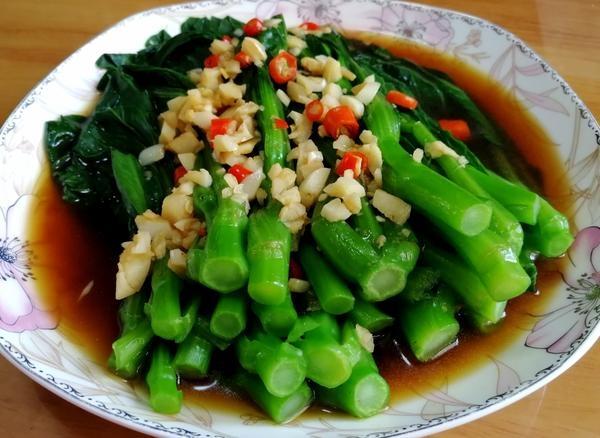 拍蒜炒广东甜菜心