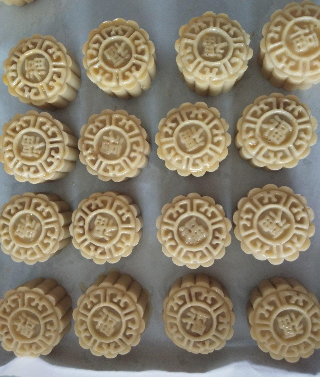 广式月饼—蛋黄莲蓉月饼