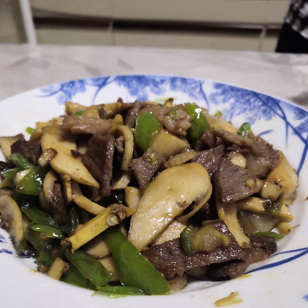 杏鲍菇炒肉丝