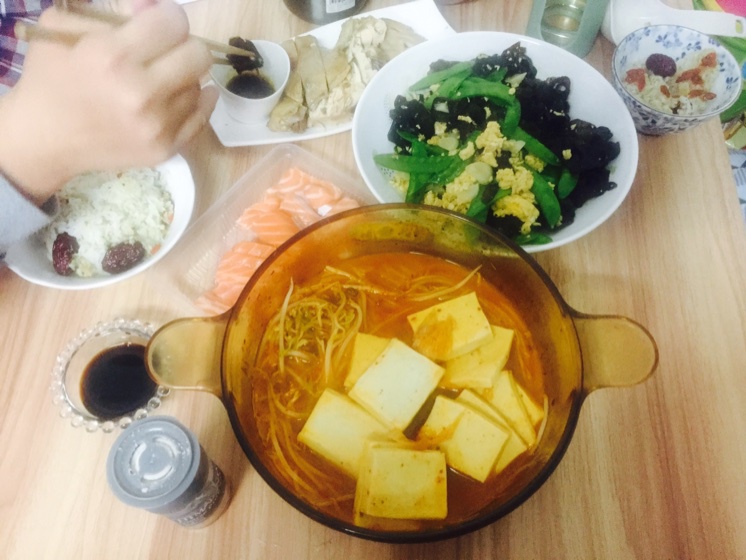 自由而转瞬的时光晚餐