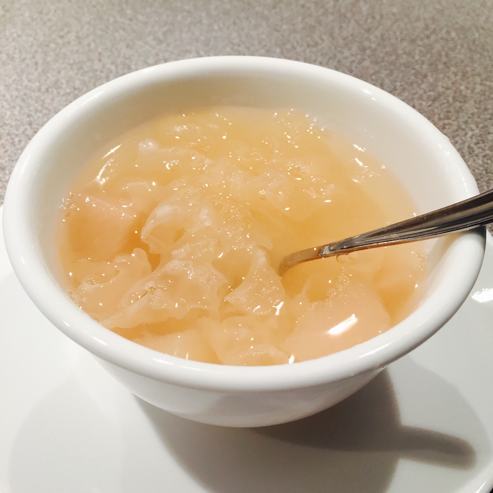 冰糖银耳雪梨汤