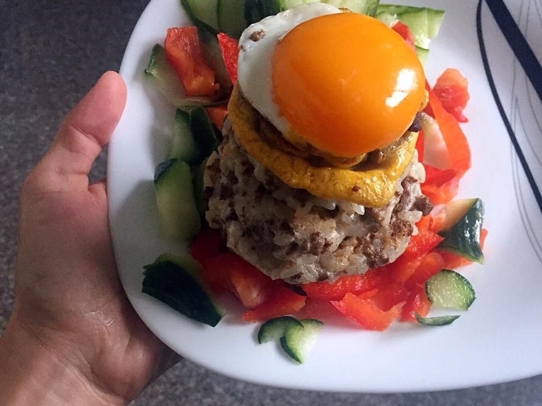 过夜米饭牛肉塔的做法