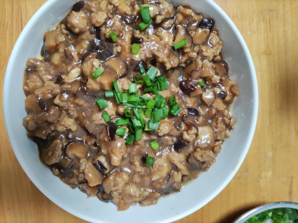 鸡蛋抱豆腐