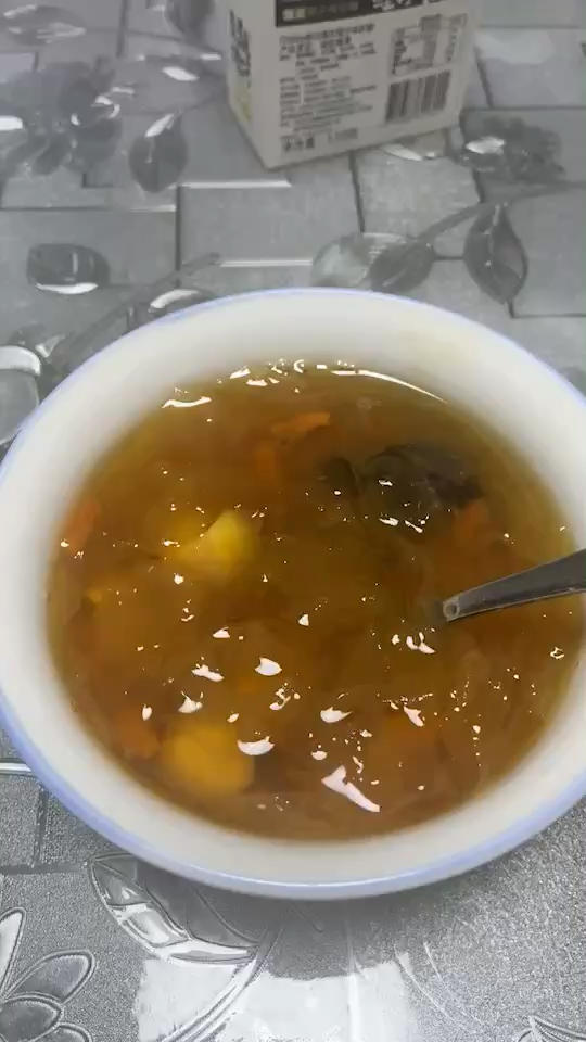 红枣银耳莲子羹（有出胶质、出胶，懒人的电压力锅版）