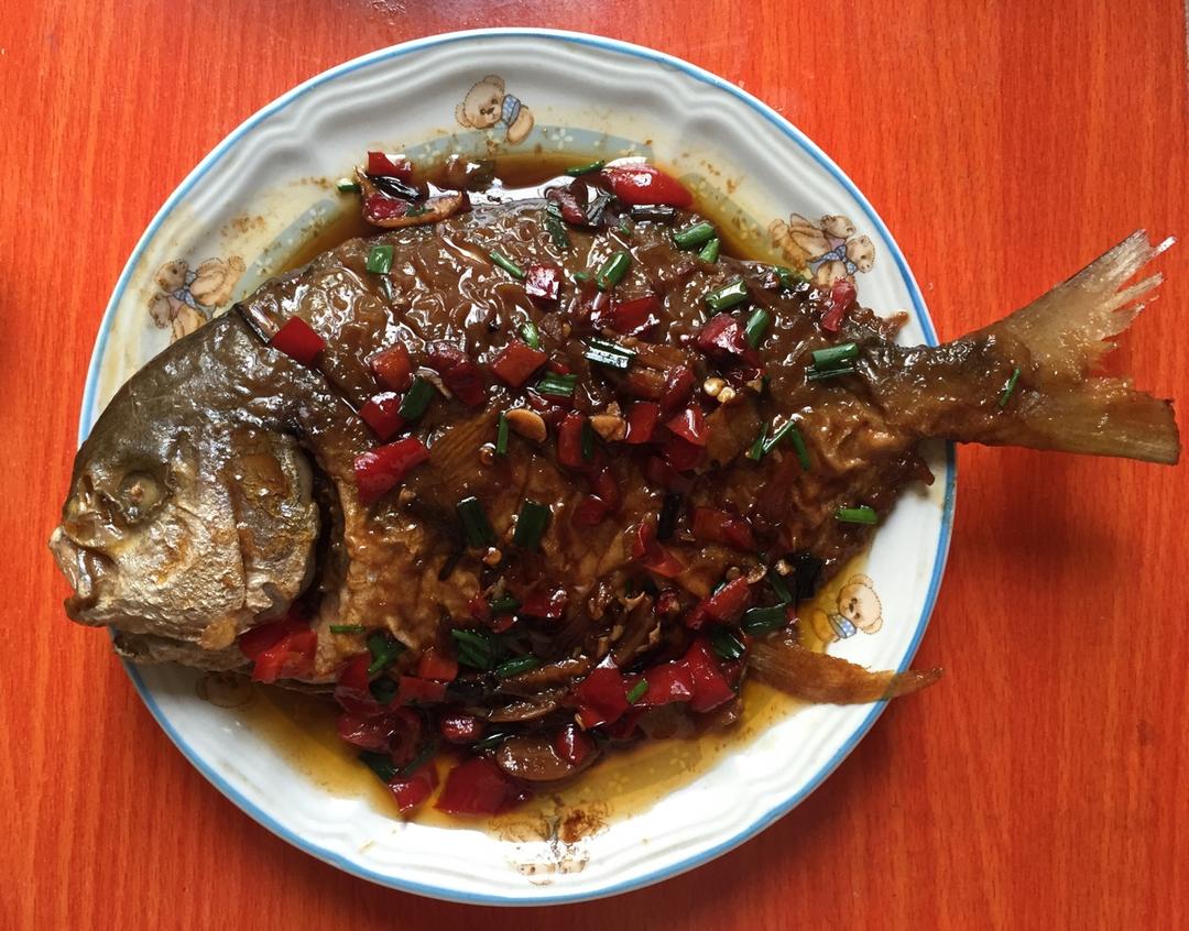 红烧金鲳鱼