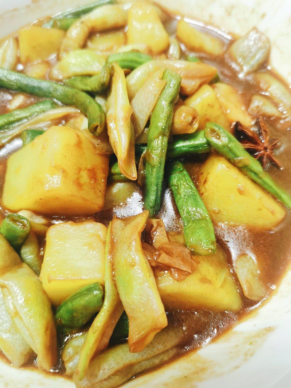 蒜烧白不老豆角