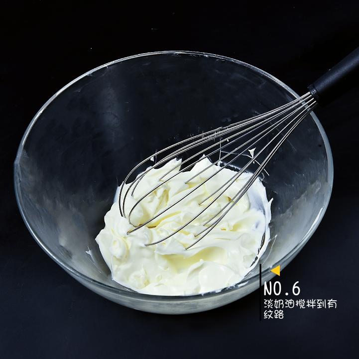 不用模具不用烤箱～草莓芒果杯子慕斯的做法 步骤6