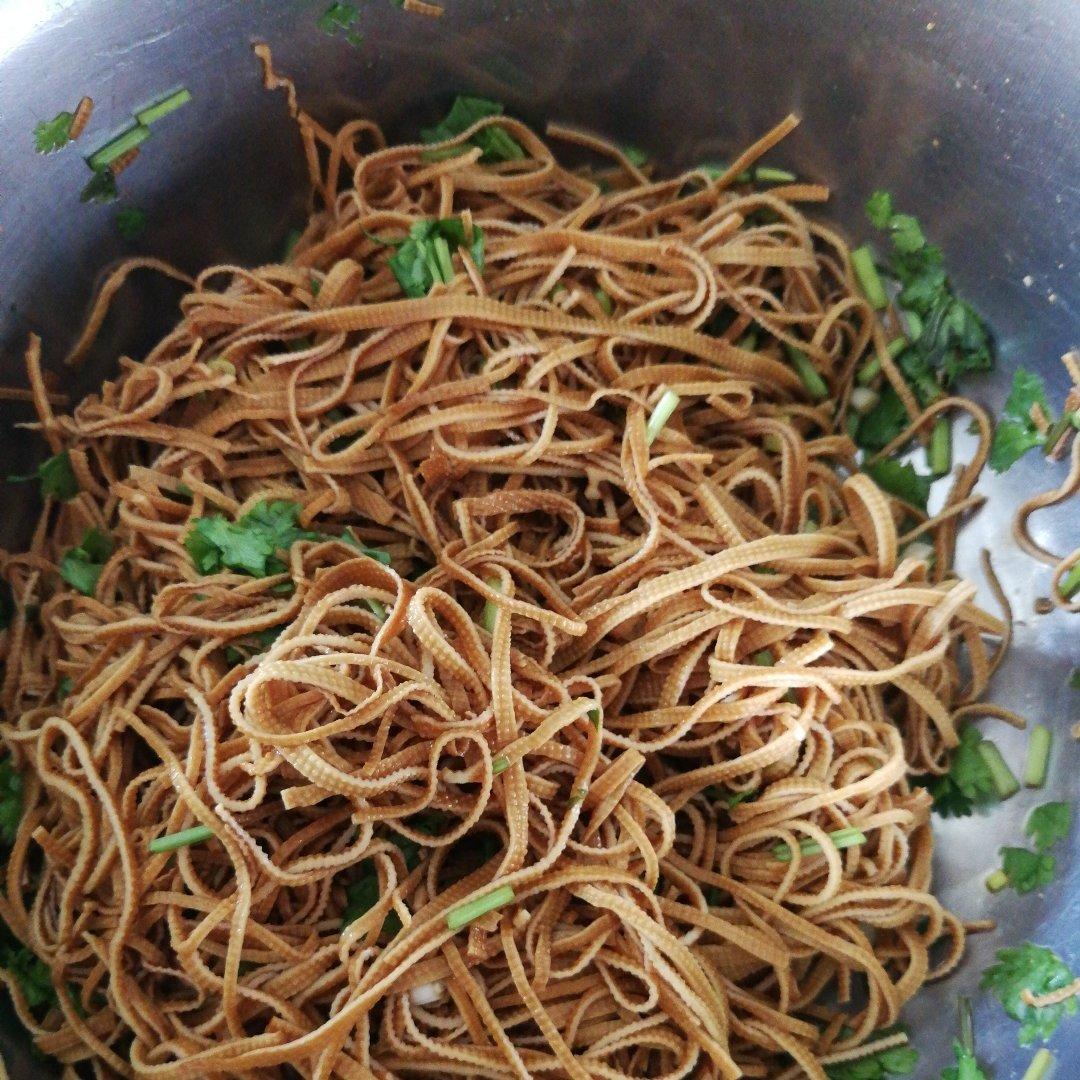 凉拌豆腐丝