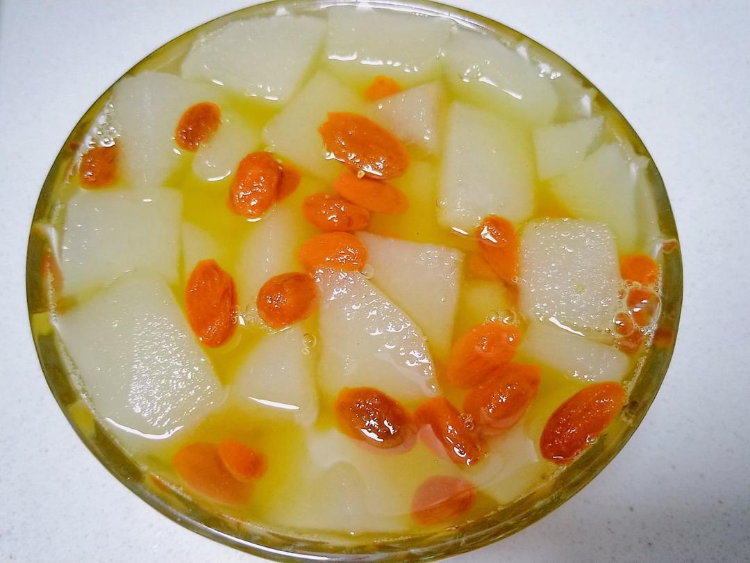冰糖雪梨水