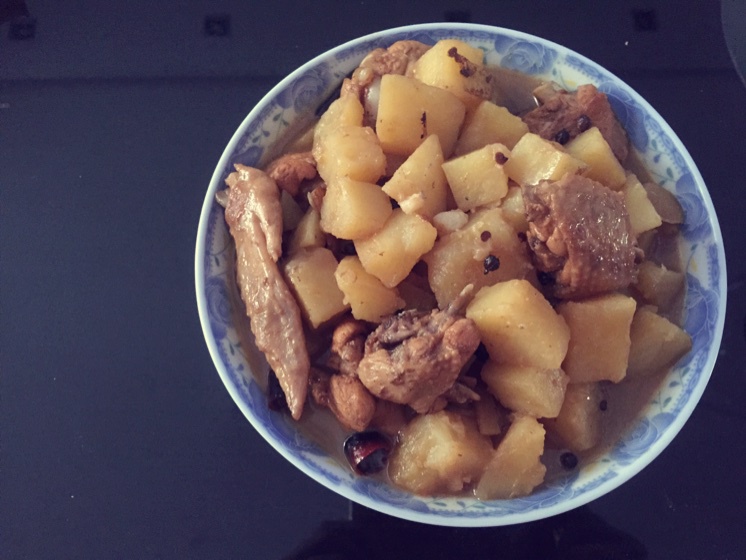 土豆烧鸡翅