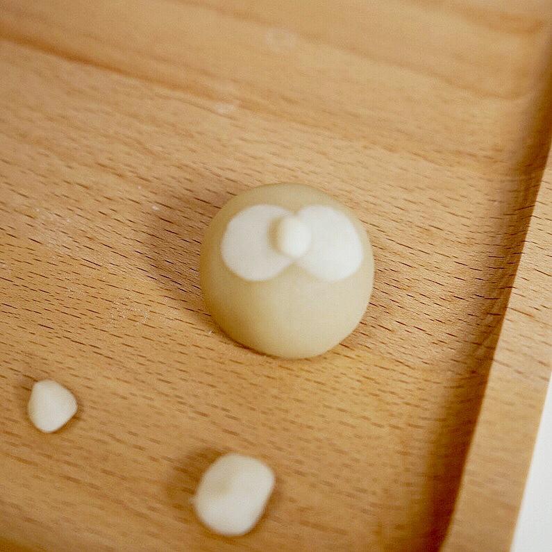 精灵宝可梦 木木枭白豆沙装饰的做法步骤图 震惊熊熊 下厨房