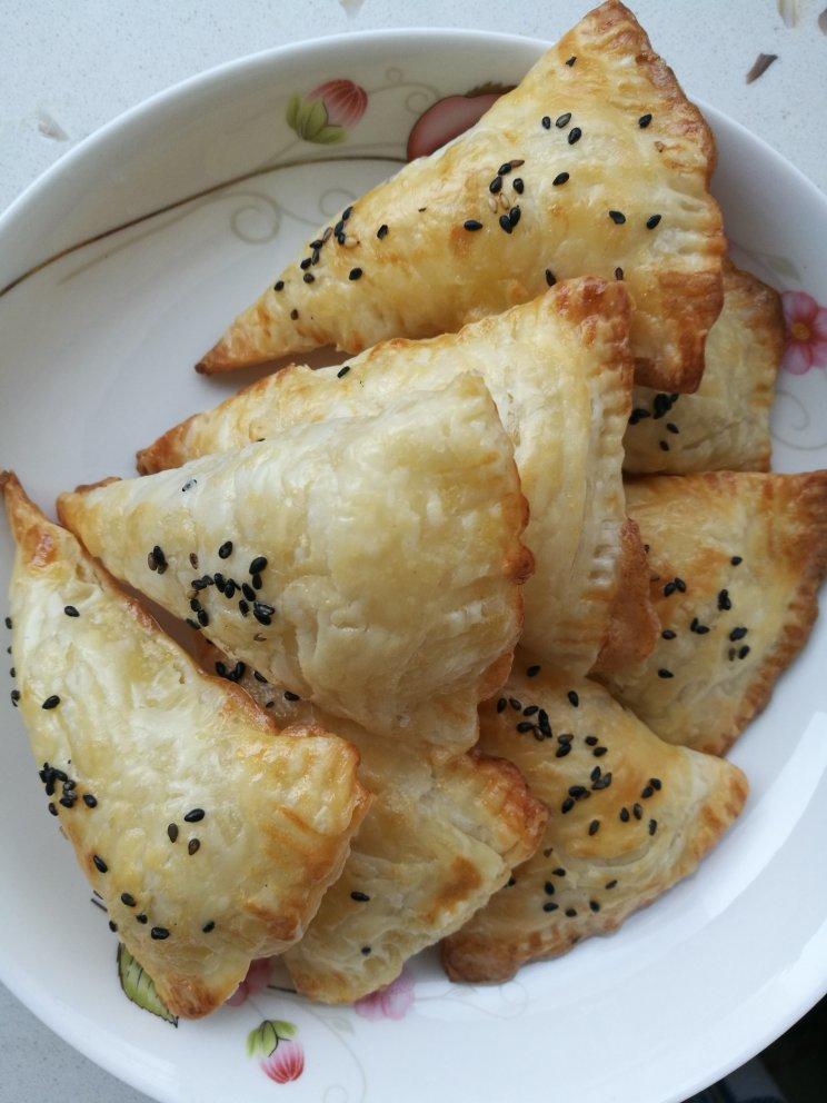 五月的漂亮妈妈做的无需揉面懒人版香酥苹果派外酥里嫩