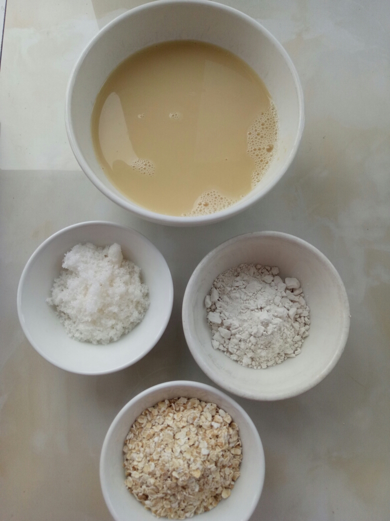 豆浆燕麦小方的做法 步骤1