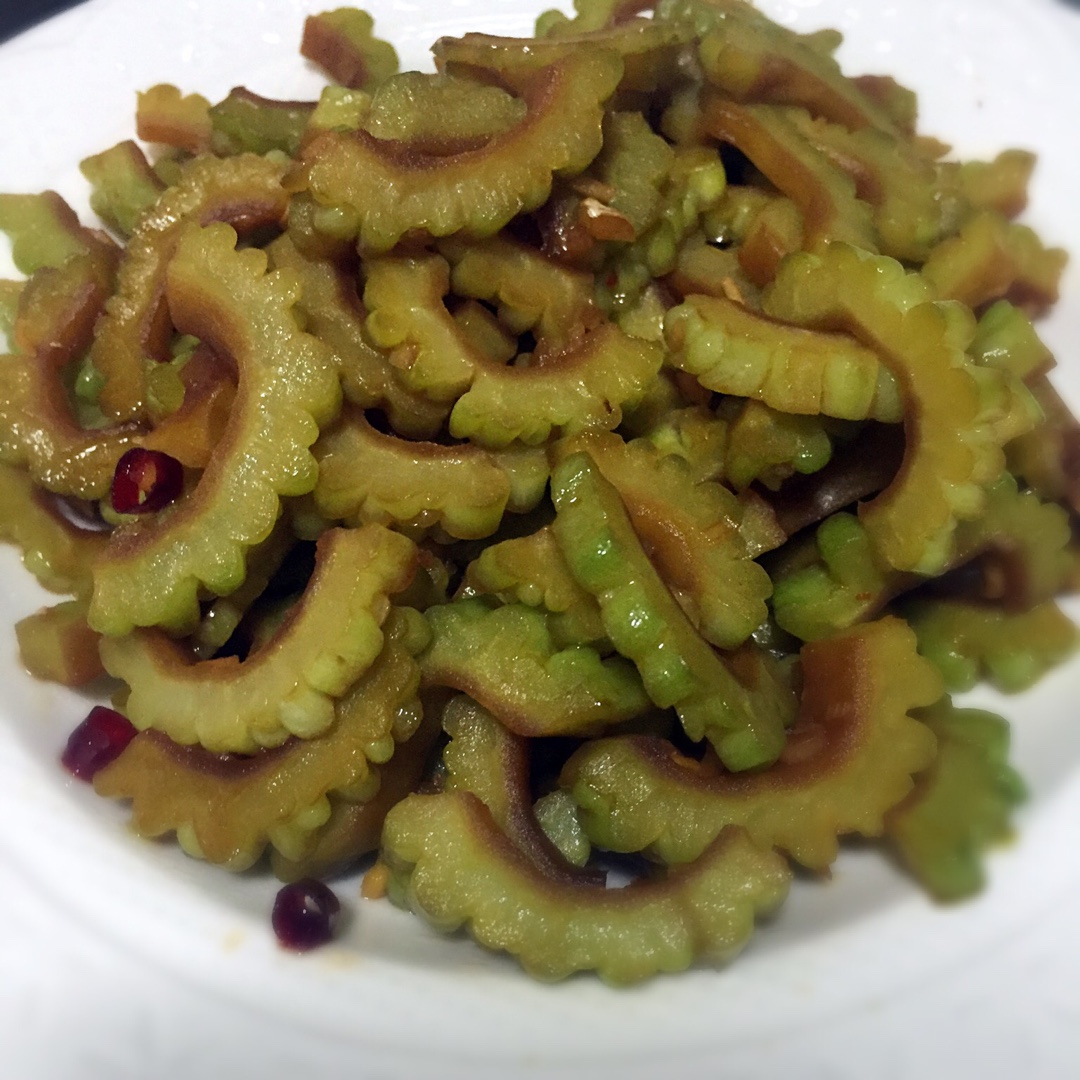 五味俱全，谁吃谁知道丨糖醋苦瓜 · 圆满素食
