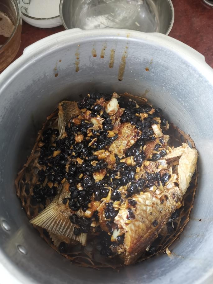 自制豆豉鲮鱼的做法