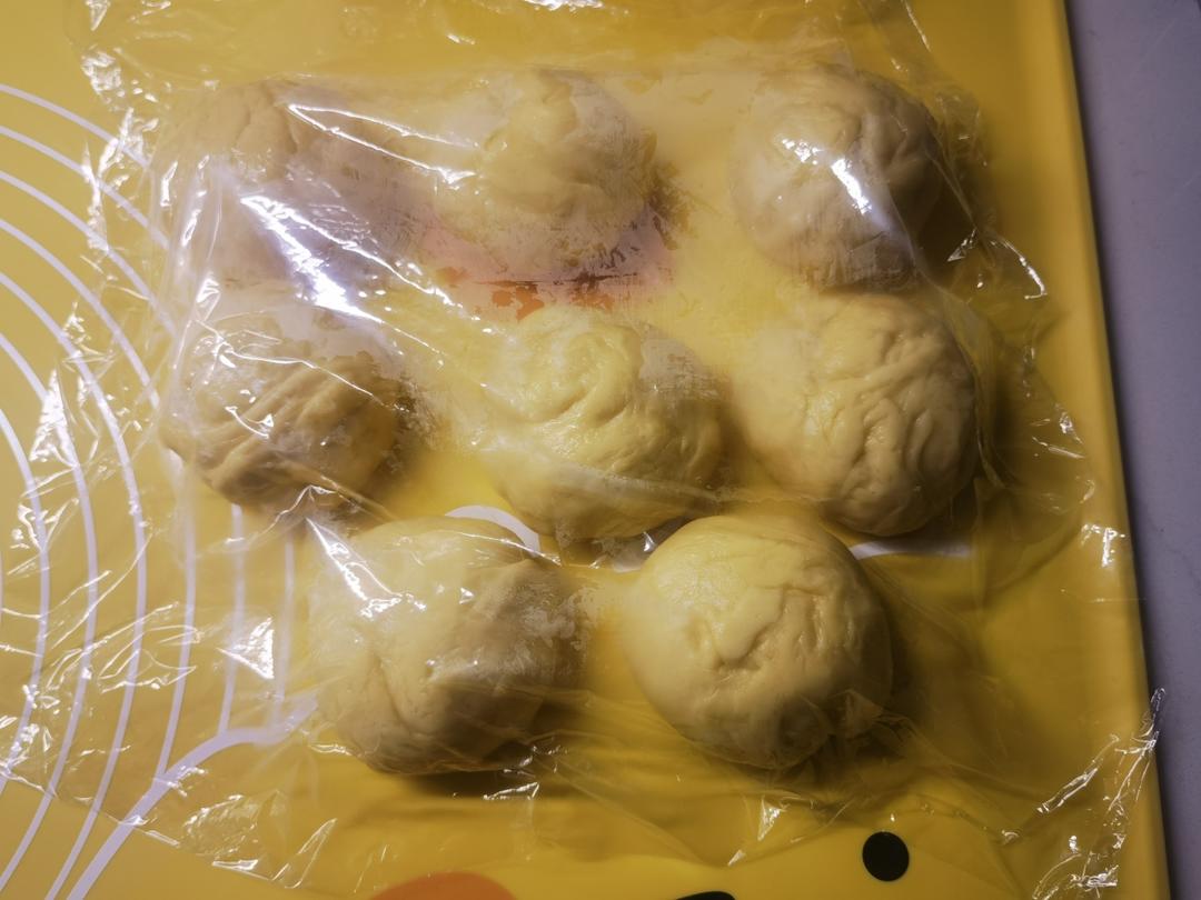 一个面团撑起一家店的台式面包—香肠面包