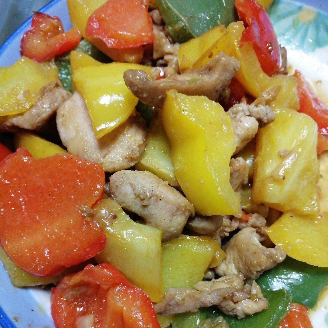 彩椒炒鸡丁