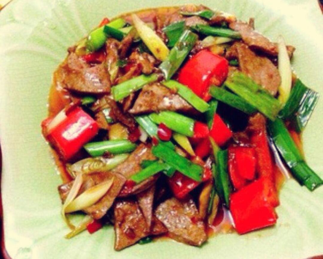 蒜苗猪肝的做法