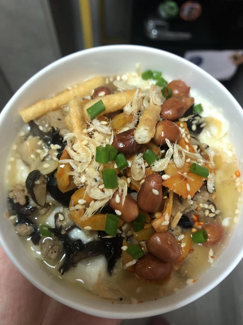 武汉什锦豆腐脑--含豆腐脑 及馓子的做法