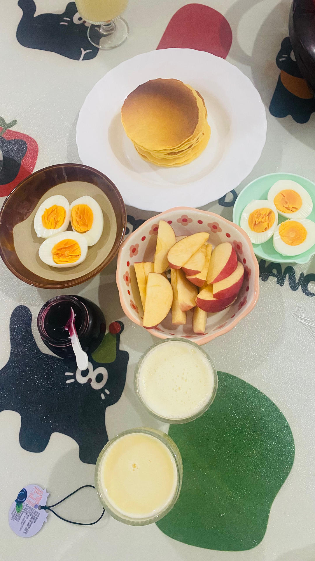 一分钟上手的早餐松饼-简单无油版（还在为早饭吃什么伤脑筋吗？快来试一试）