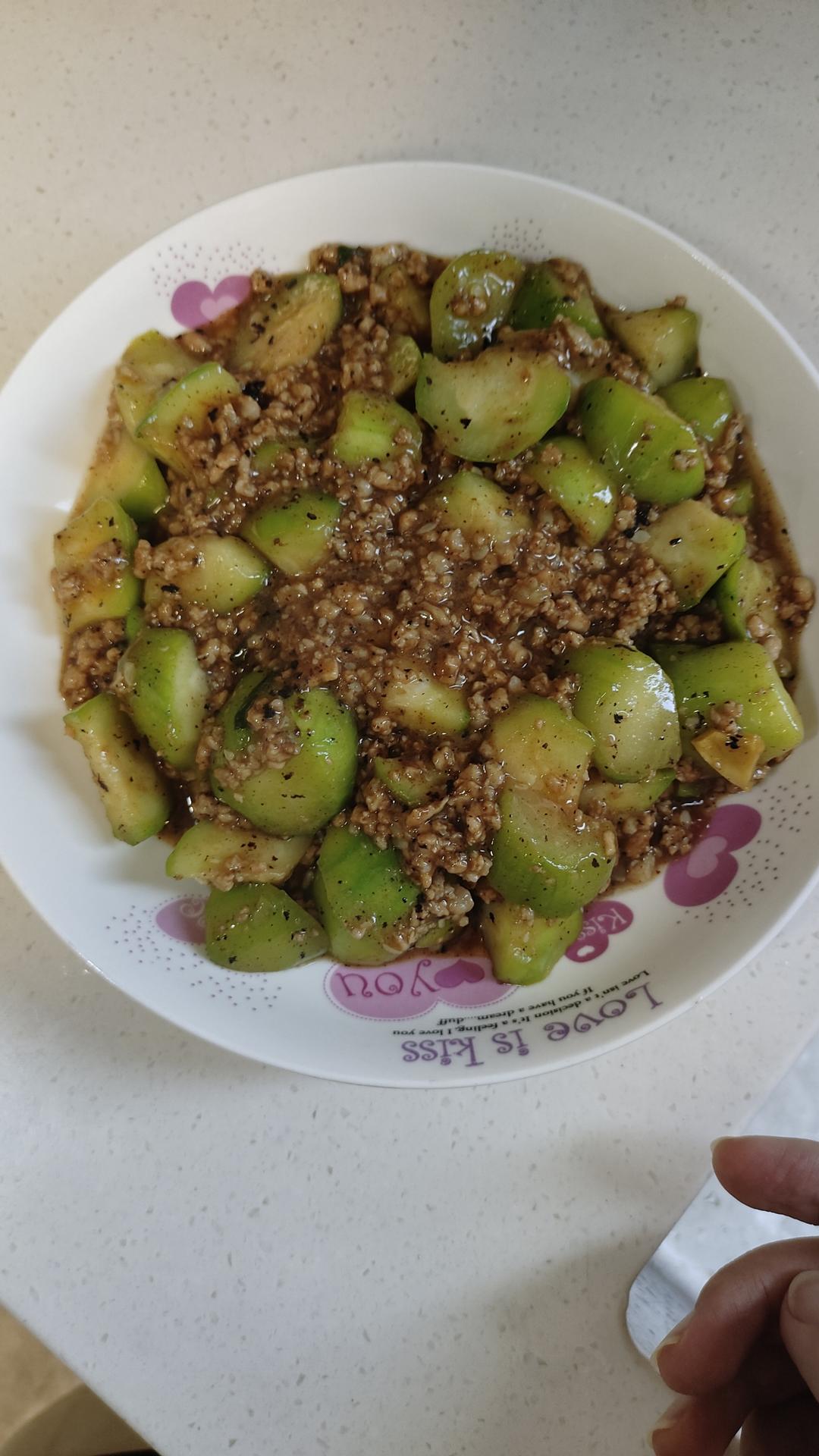 孩子吃米饭的最爱—丝瓜肉末