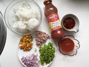 茄汁香辣炒饭的做法 步骤1