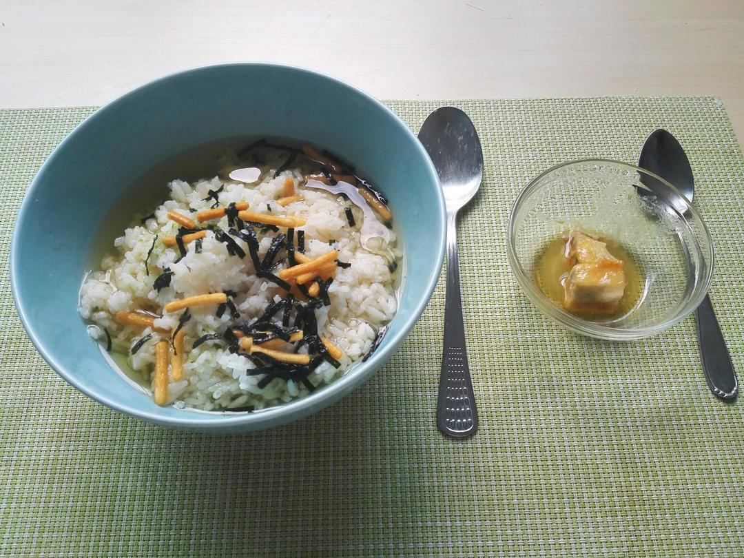 梅子茶泡饭