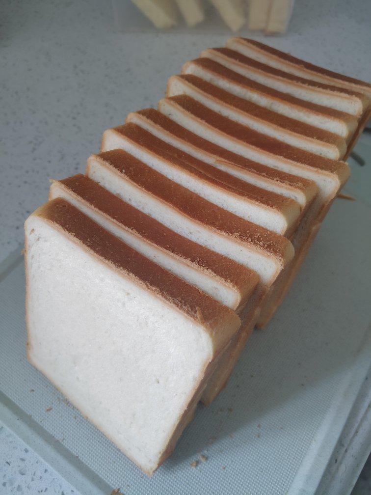 吐司，奶香手撕面包，超级香浓