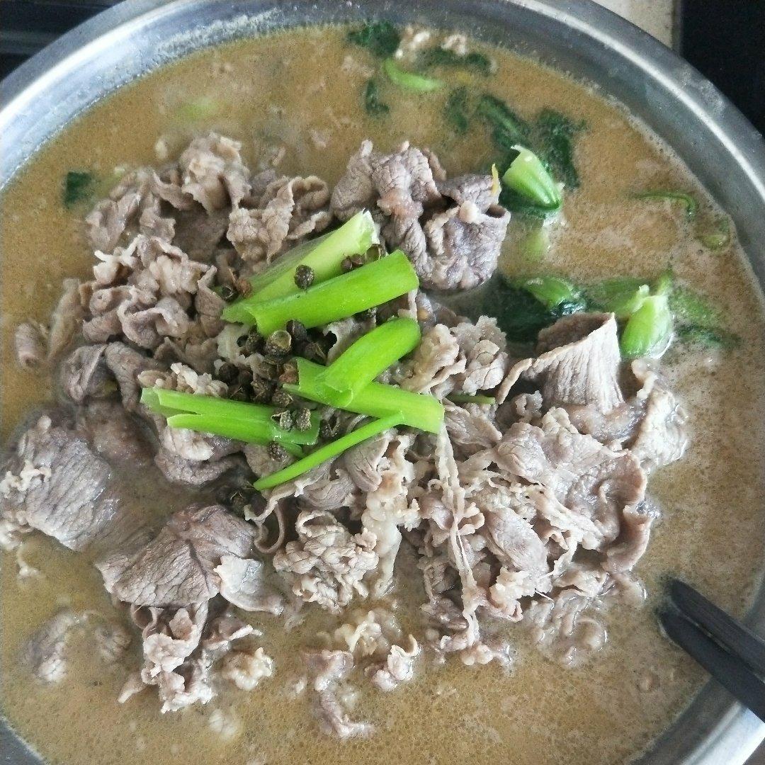 酸汤肥牛