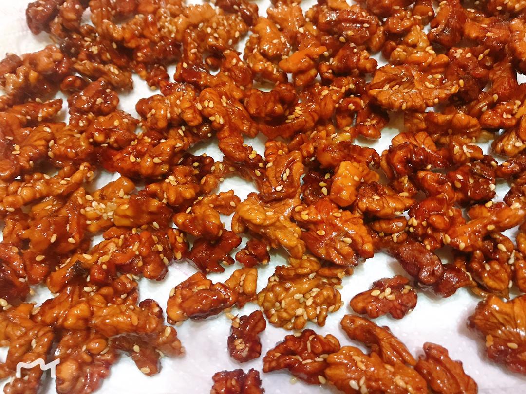 琥珀核桃仁的做法