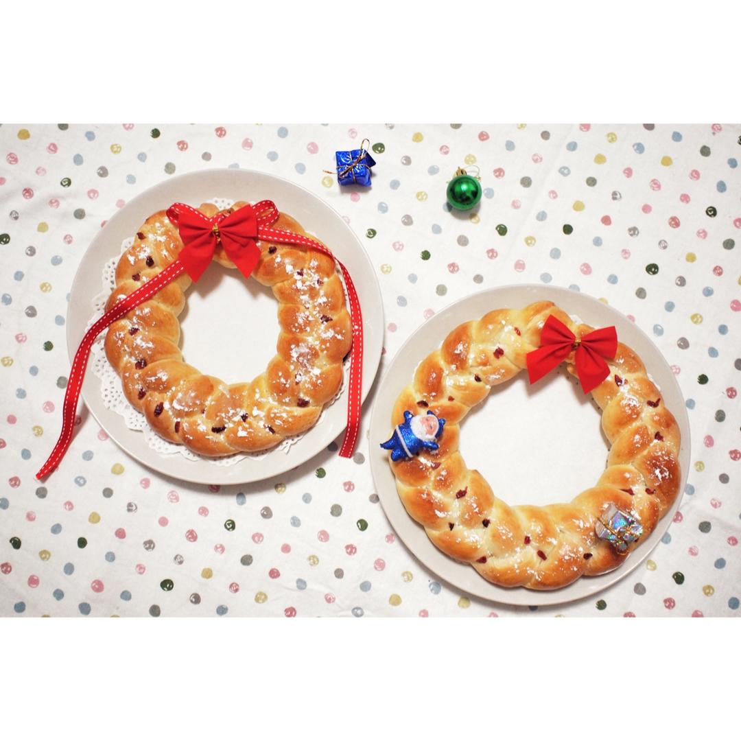 圣诞花环面包