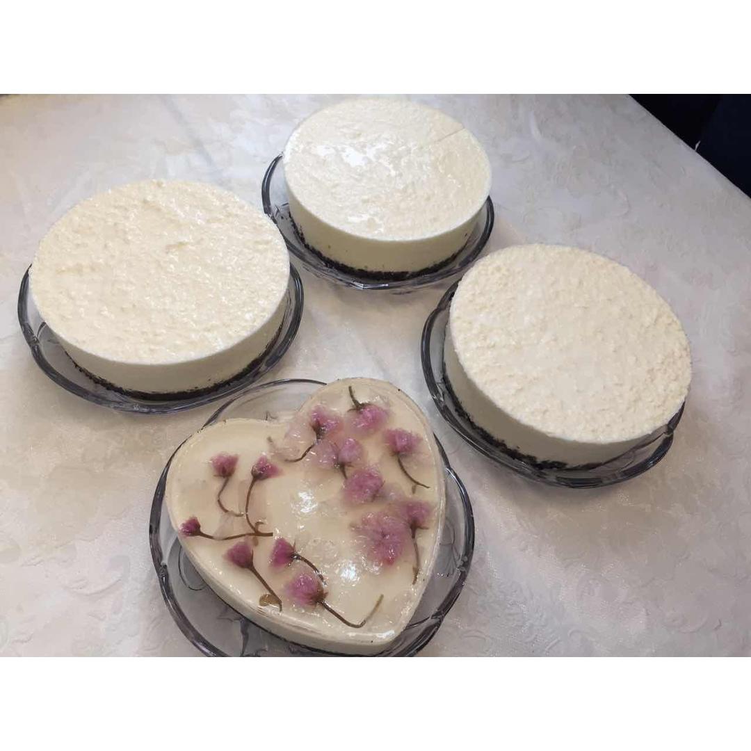 好吃到流泪的“酸奶冻芝士蛋糕”！！！