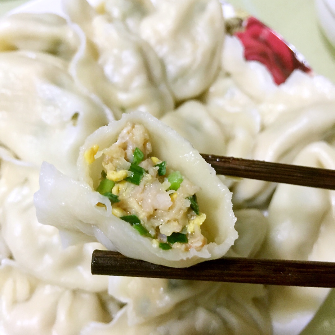 肉三鲜馅饺子
