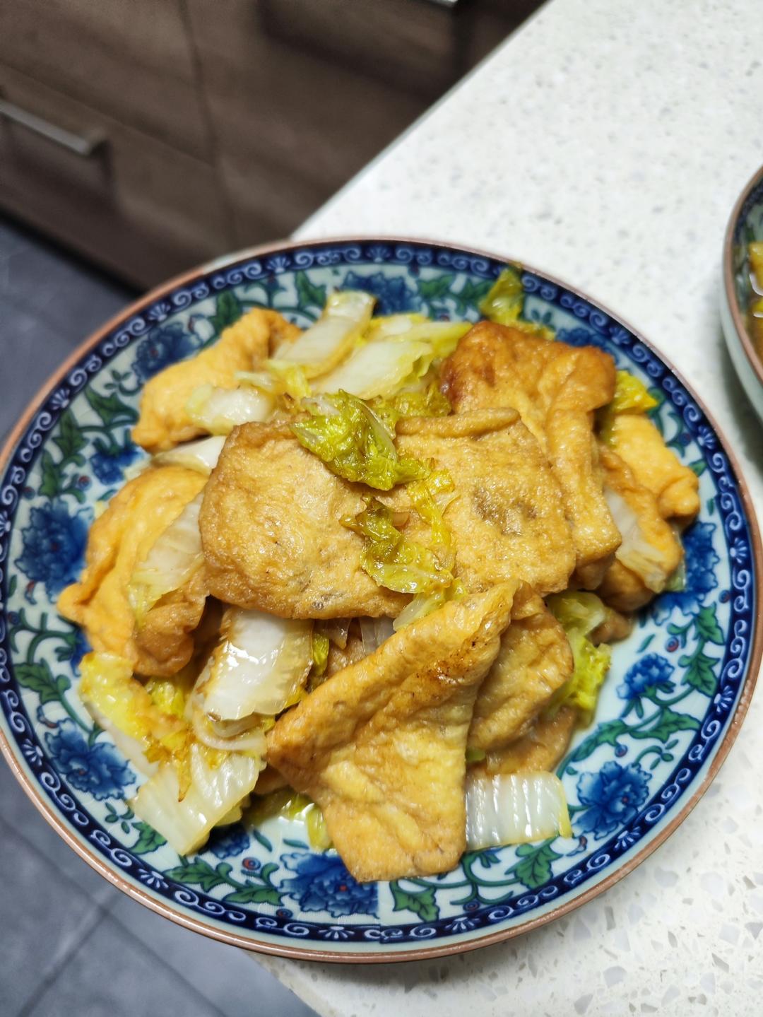 好吃到连汤汁都不剩的白菜焖豆泡，给肉都不换