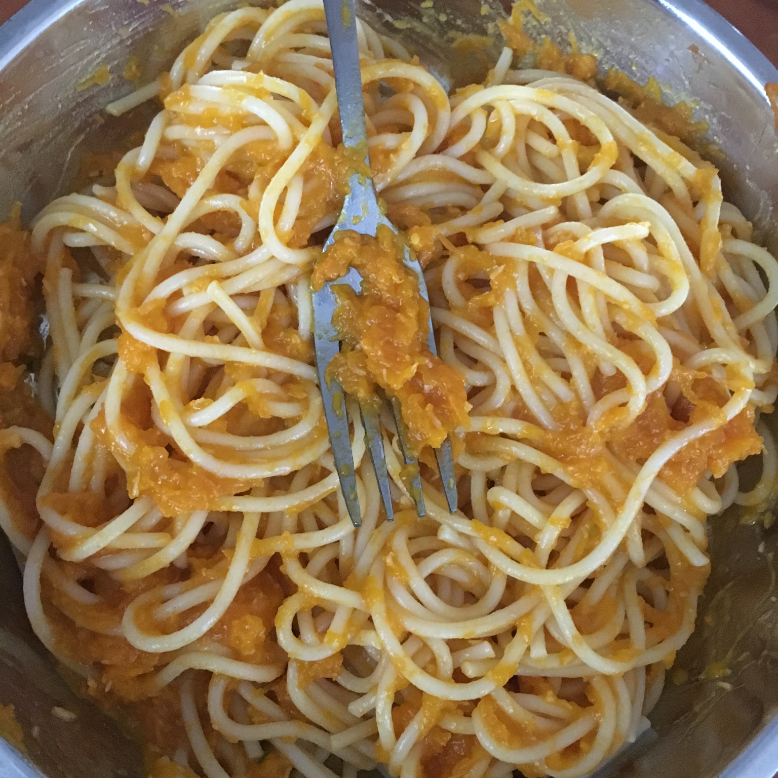 南瓜意面(Spaghetti with Pumpkin Sauce)