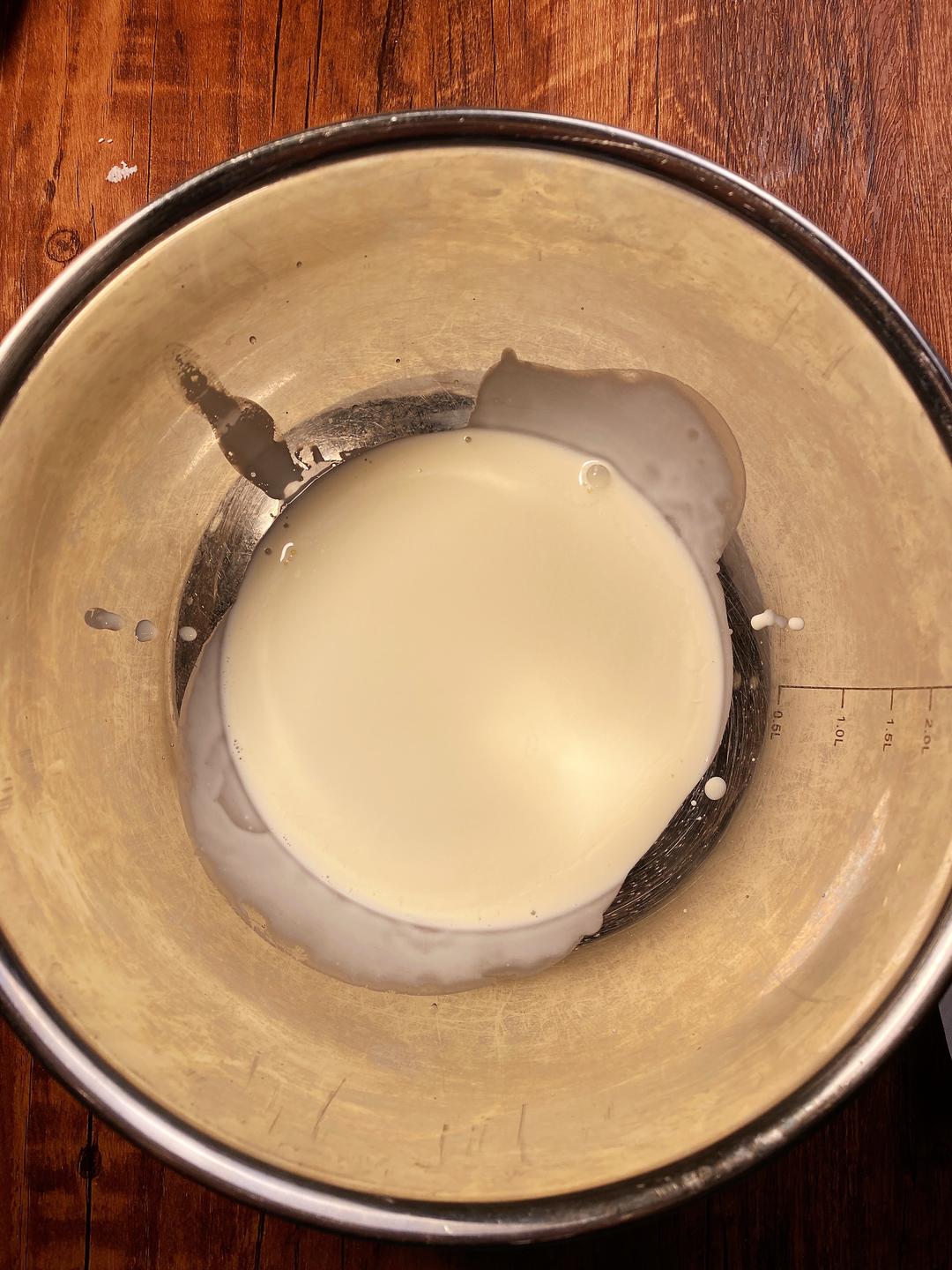 纯奶手撕吐司的做法 步骤1