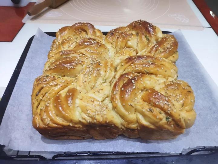 香葱肉松手撕吐司