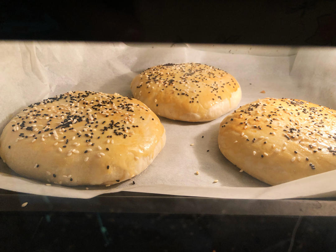 梦中情酥（饼）▎简单快手、香酥掉渣、好吃上头的酥皮大月饼