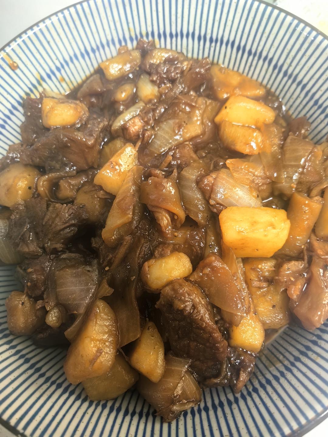 红烧牛肉土豆 （独家秘制）