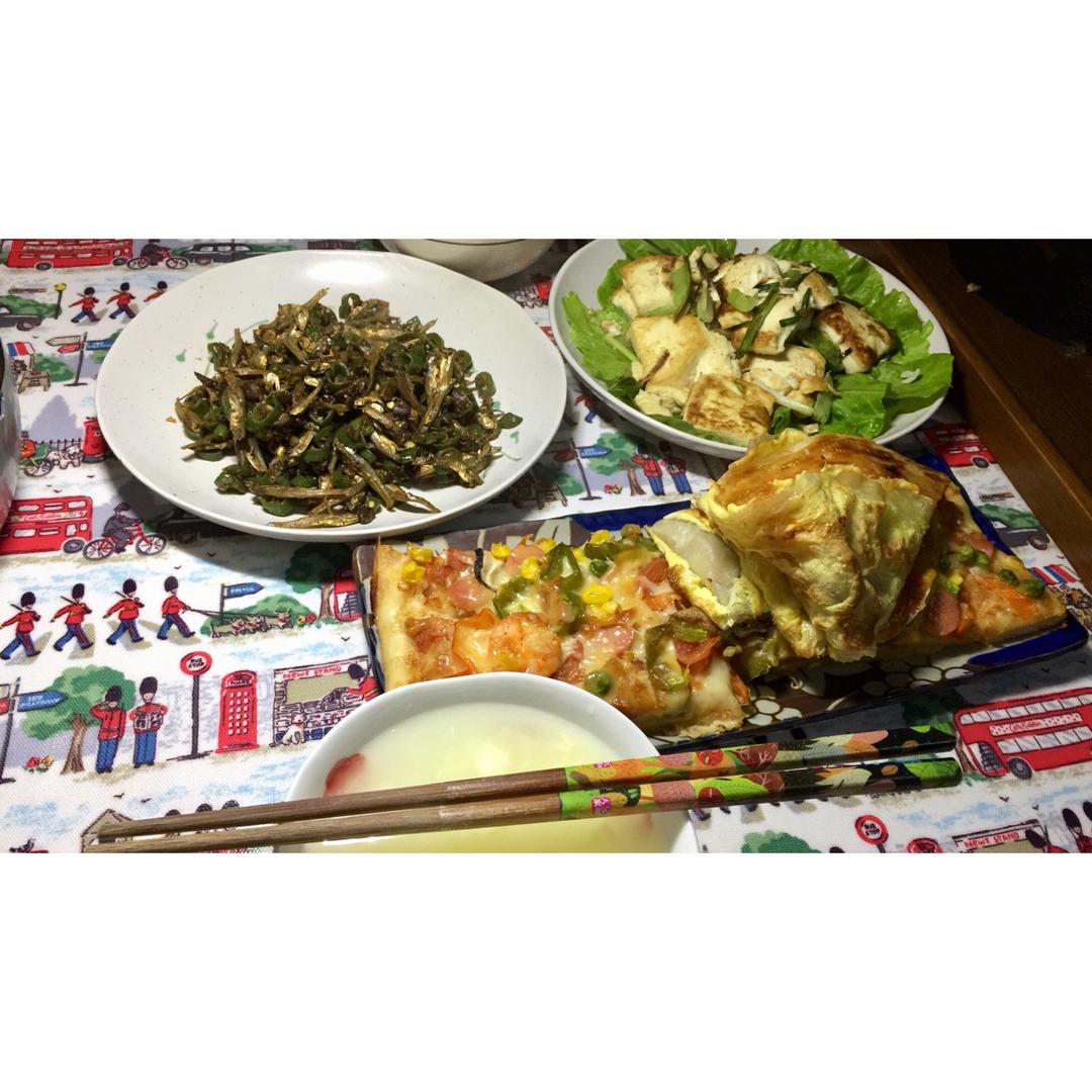 香辣小鱼干