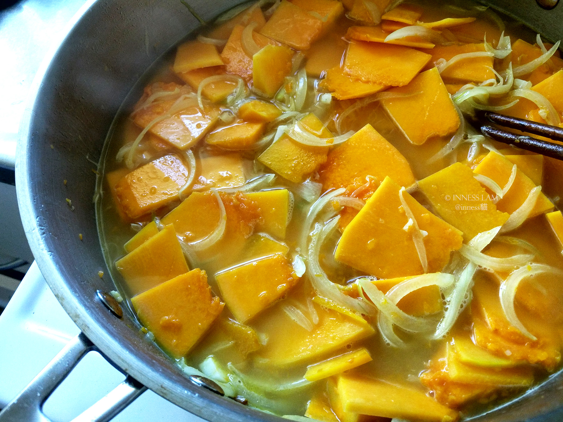 西式浓汤经典【忌廉南瓜汤】Creamy Pumpkin Soup的做法 步骤4