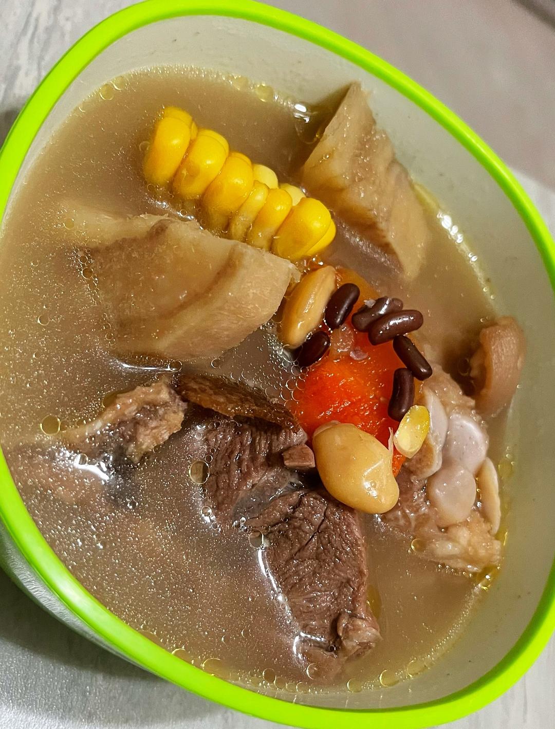粉葛赤小豆猪骨汤