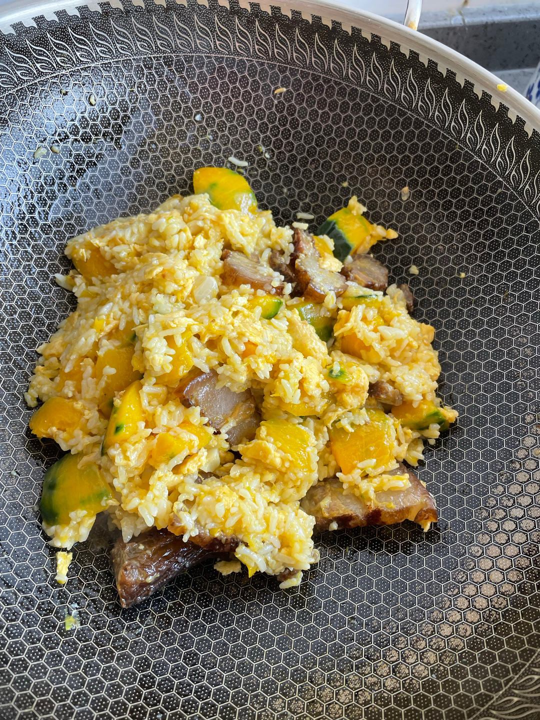 美味到不行的南瓜饭