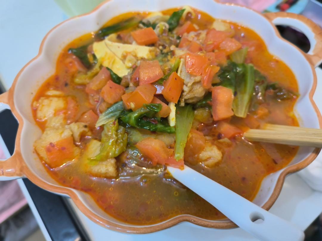 番茄鱼巴沙鱼（也可以用番茄龙利鱼），番茄酱汁超浓郁，营养又下饭！