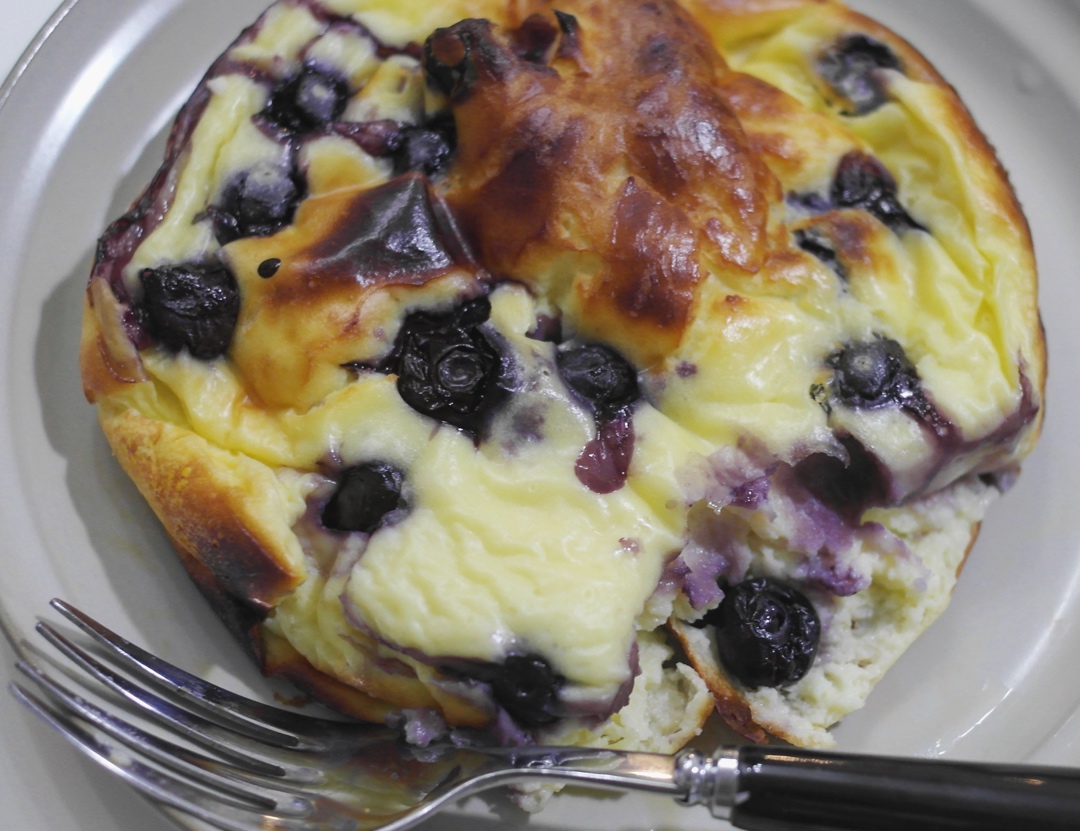 🖐🏻🤙🏻无需打发奶油一次成功的✅#爆浆蓝莓酸奶蛋糕