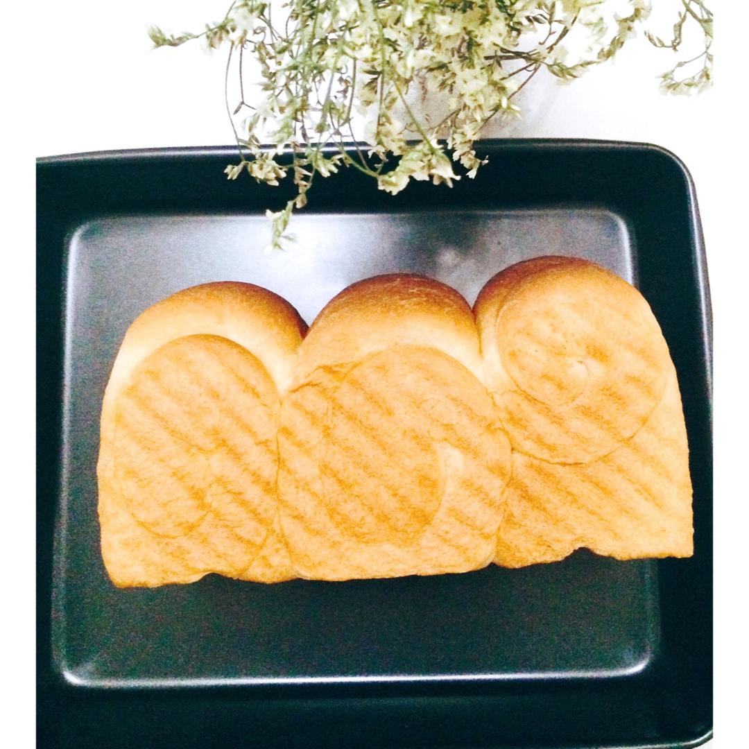 大名鼎鼎的吐司——妃娟100%中种北海道醇奶吐司