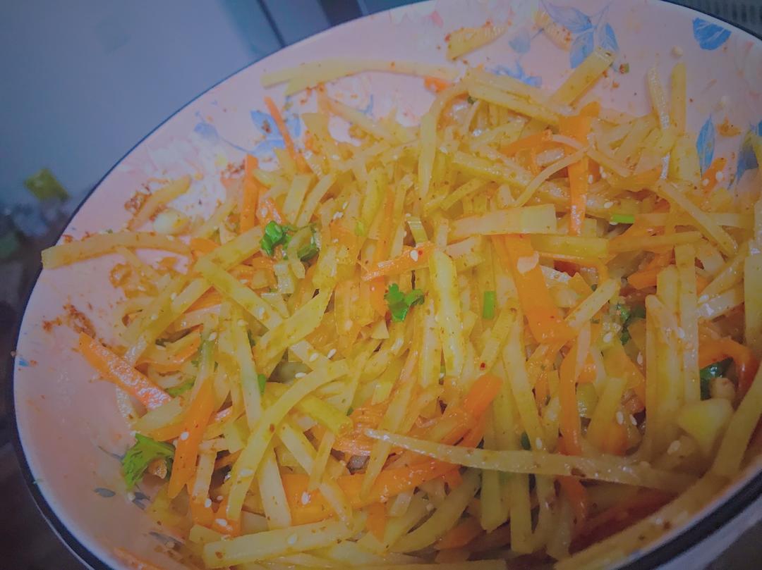凉拌酸辣土豆丝