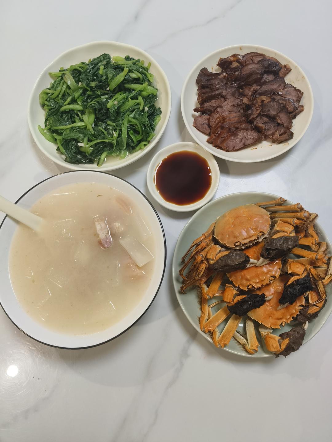 家里有个做水产生意的老公（偶尔卖点跟水产无关的吃的）上传各种买家秀